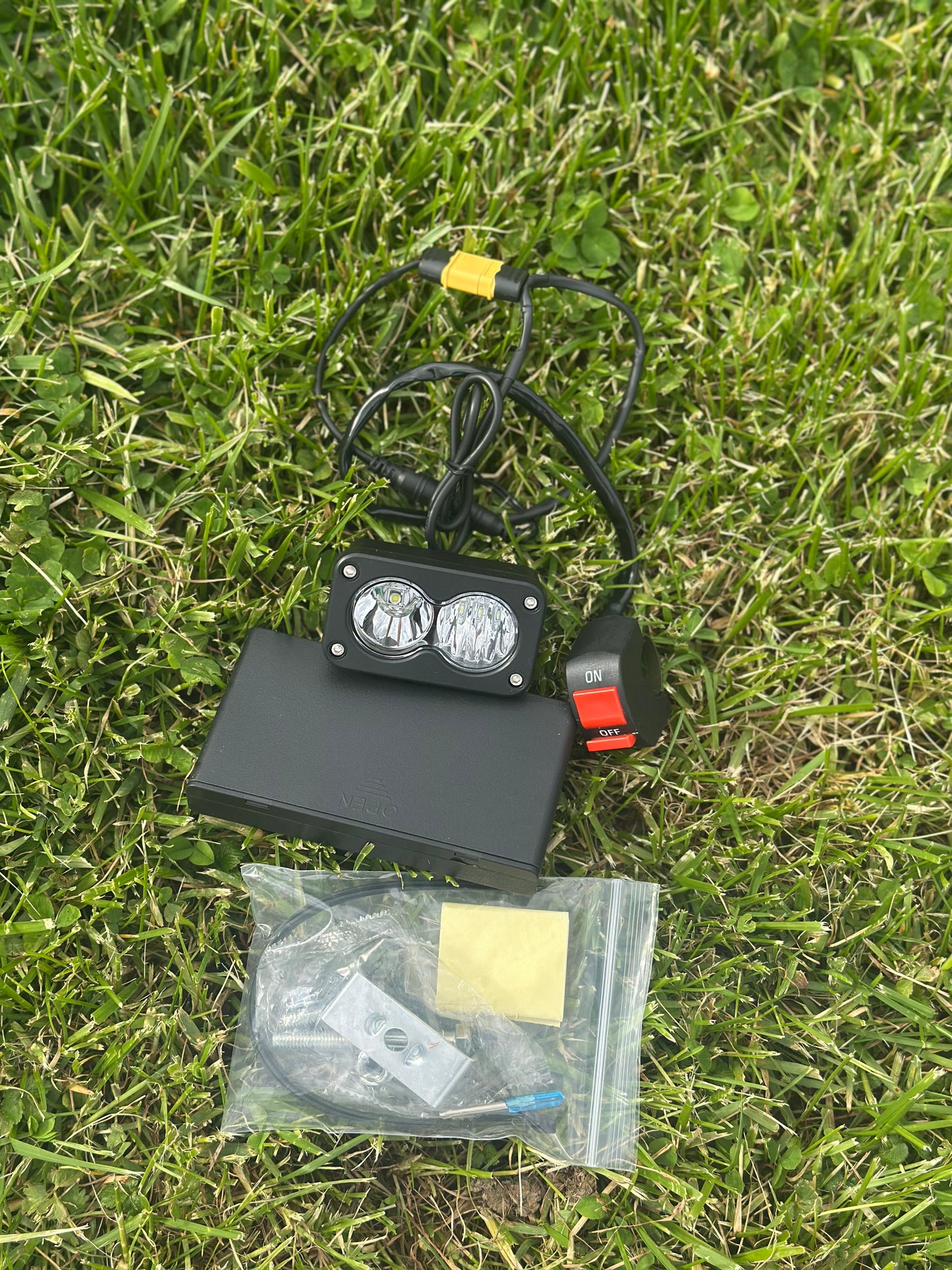 Battry powered Baja light