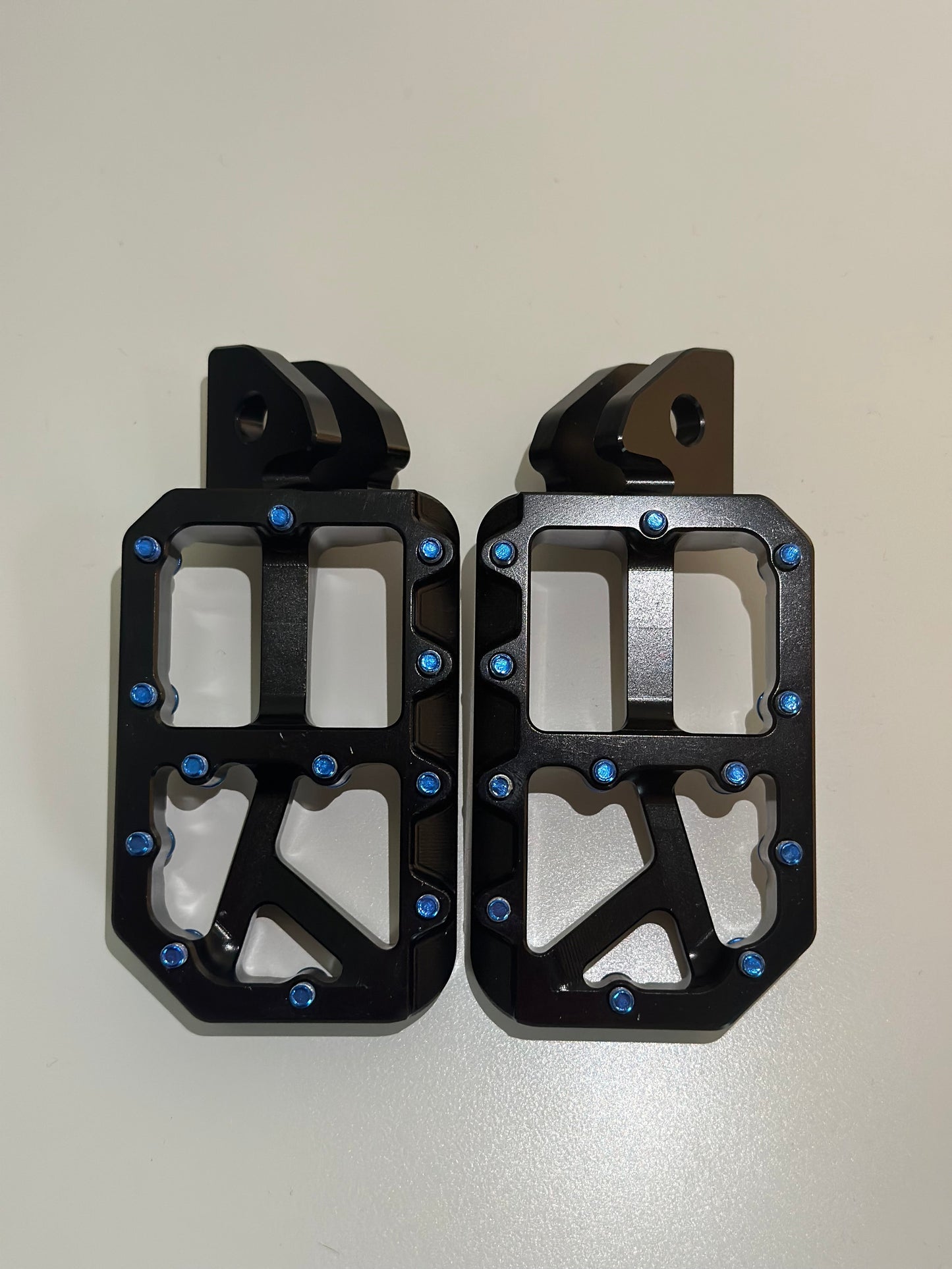 Mxp foot pegs 3 week pre order